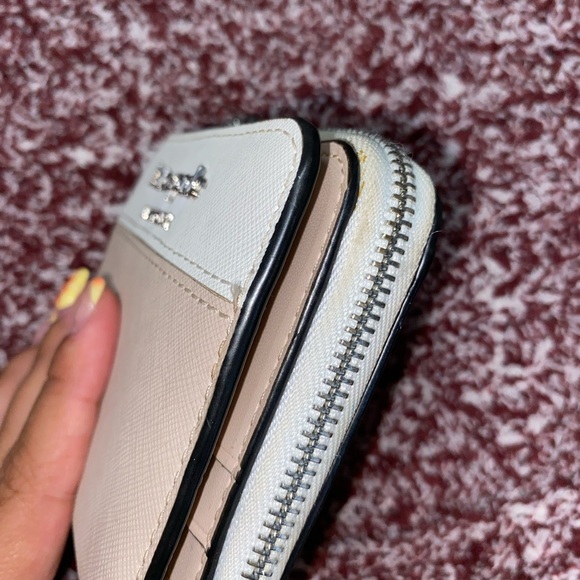 Kate Spade Wallet - Picture 3 of 7